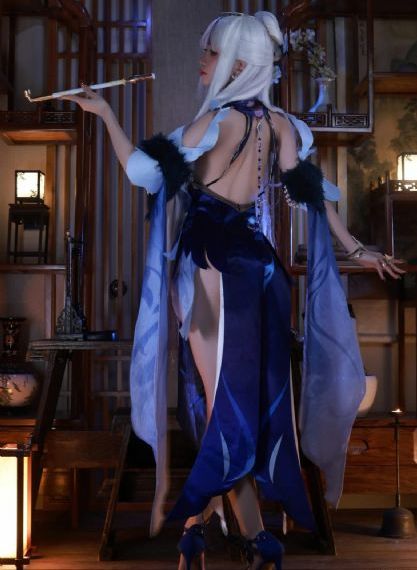 a级情欲片大尺度电影蛇舌-独播手机在线看