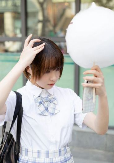 日韩成人精品免费在线-人人影视在线完整观看