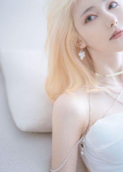 美女脱个精光-最新日韩剧免费播放