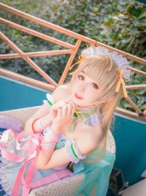 国产精品久久婷婷婷家庭-磁力链有字幕完整版